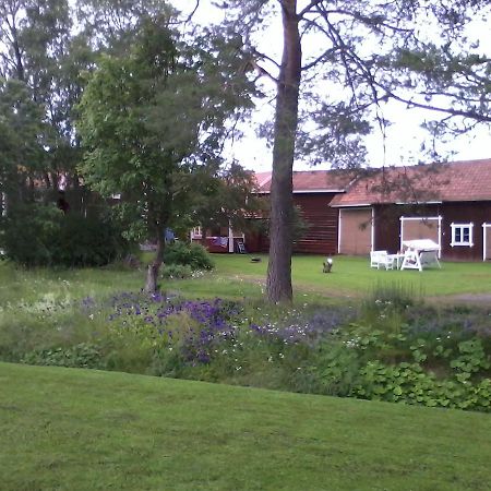 Draenggardens Stuga Pa Genuin Raettviksgard Boda  Bagian luar foto