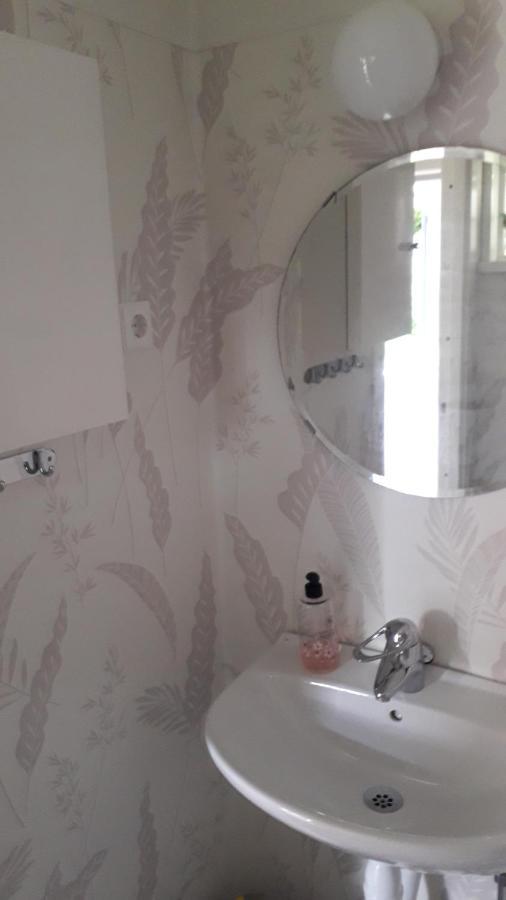 Draenggardens Stuga Pa Genuin Raettviksgard Boda  Bagian luar foto