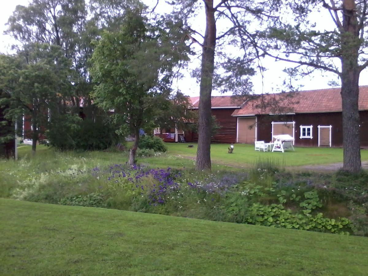 Draenggardens Stuga Pa Genuin Raettviksgard Boda  Bagian luar foto